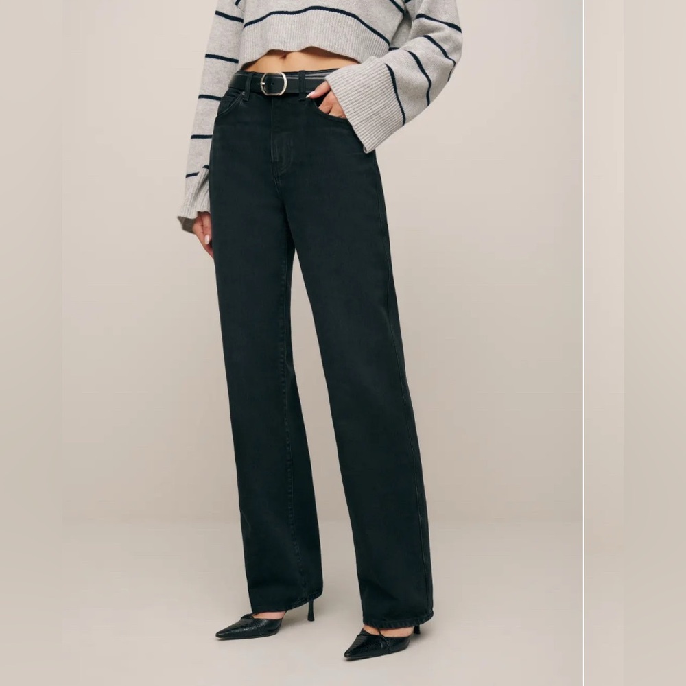 Reformation // Val 90s Mid Rise Straight 28